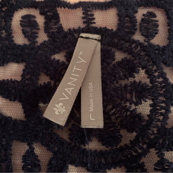 Vanity Geometric Tribal Lace Kimono Cardigan Short Sleeves - Picture 7 of 8